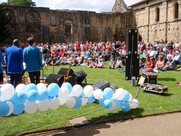 festival image of a band and audience at kirkstall festival 