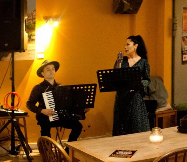 Duo Nostalgias - Opera singer Valentia Diaz and pianist + accordionist Barney Tabor.