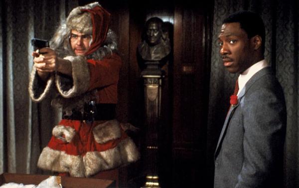 A still from Trading Places featuring Louis Winthorpe III and Billy Ray Valentine played by Dan Aykroyd and Eddie Murphy respectively.