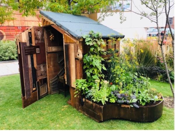 A piano shed