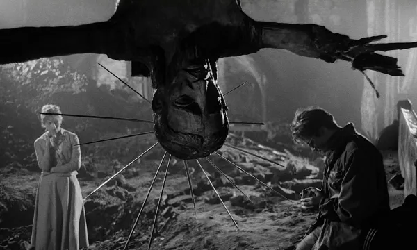 A still from the film "Ashes and Diamands"