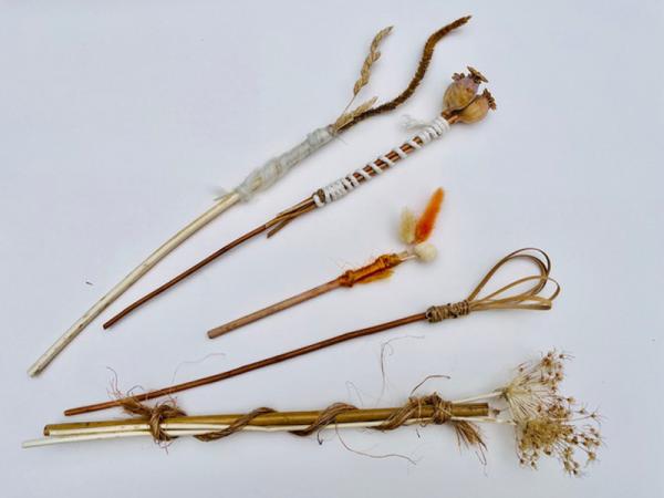 DIY nature brushes made of leaves, twigs and flowers.