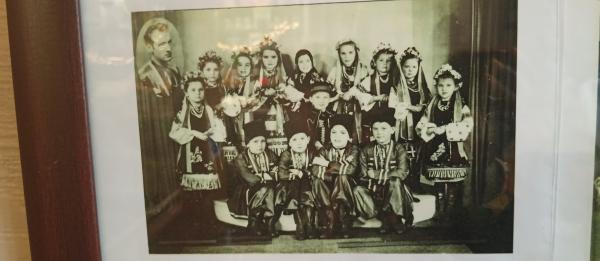 Ukrainian historical School Children 