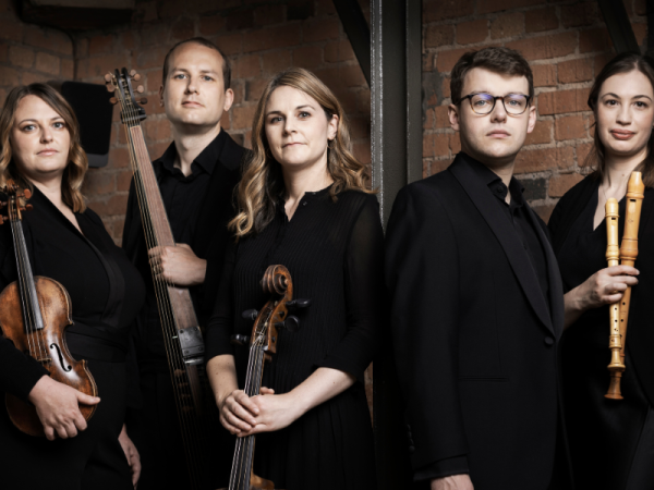 Ensemble Augelletti: Olwen Foulkes (recorders) Ellen Bundy (violin) Kate Conway (viola da gamba) Toby Carr (theorbo) Benedict Williams (harpsichord)