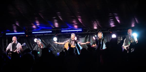 Duncan McFarlane Band - folk rock band
