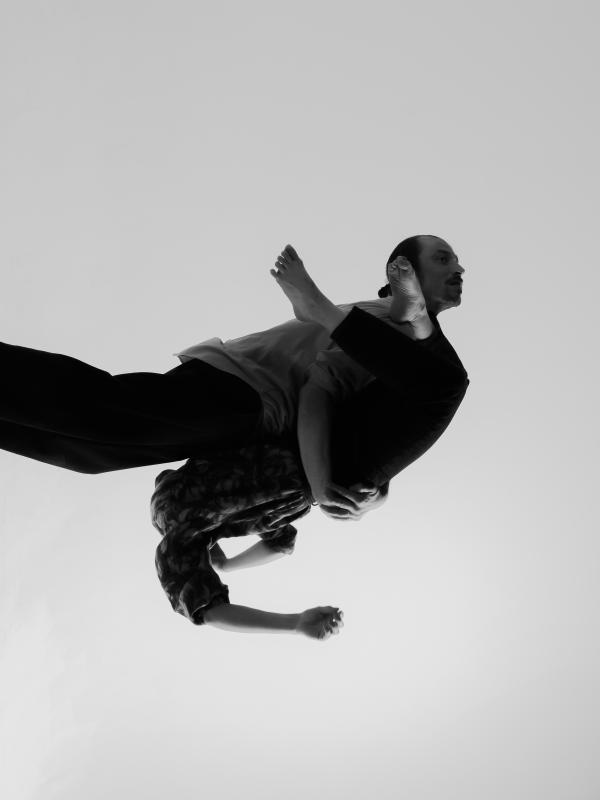 2 dancers in black and white