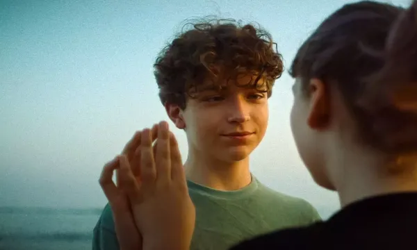 A still from the film "Dancing Queen 2 in Hollywood"