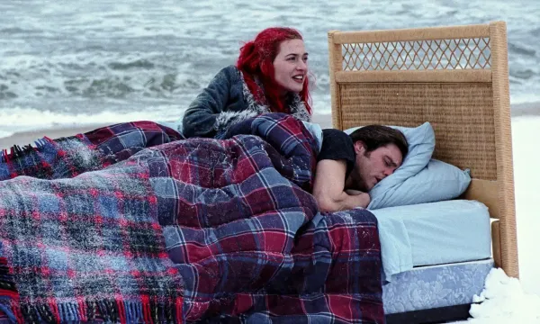A still from the film "Eternal Sunshine of the Spotless Mind"