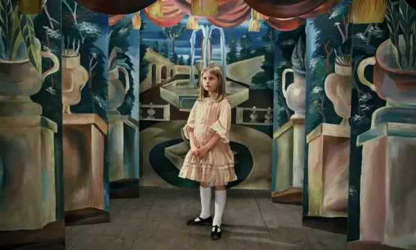 A still from "Alice"