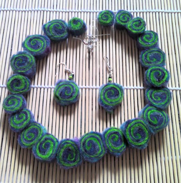 Green felted necklace and earrings.