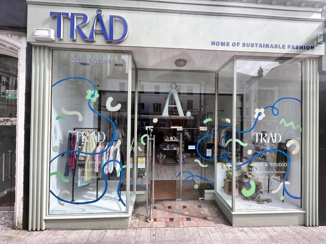 Photo shows the outside of the Store (tråd collective) where the gallery will be