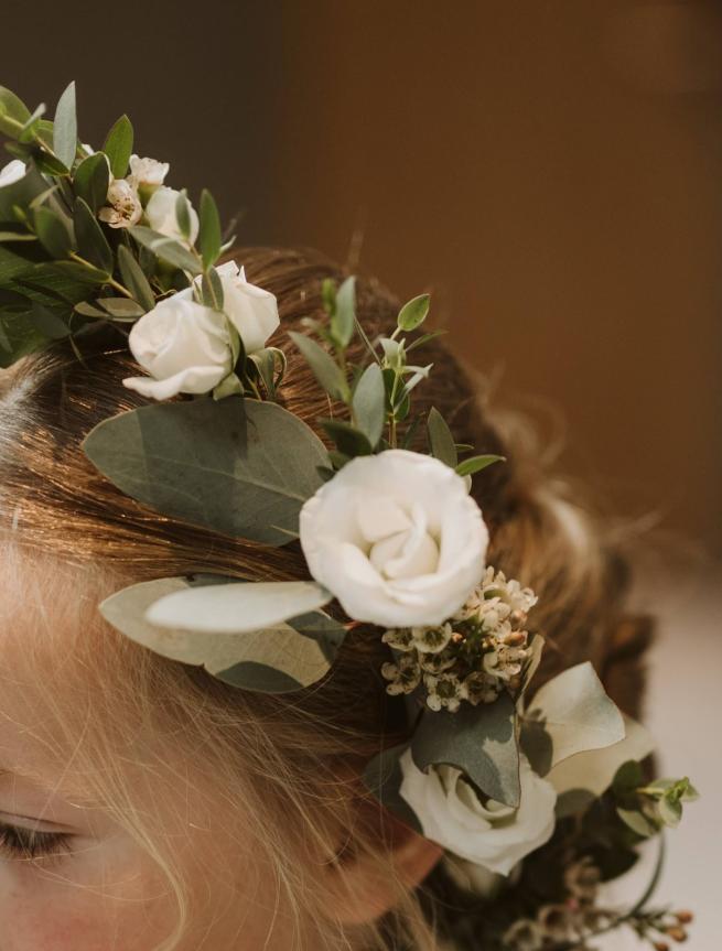flower crowns and buttonholes workshop
