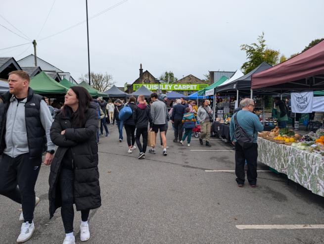 market stalls and shoppers