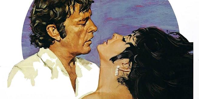 Elizabeth Taylor and Richard Burton are in a passionate embrace, against a blue sea.