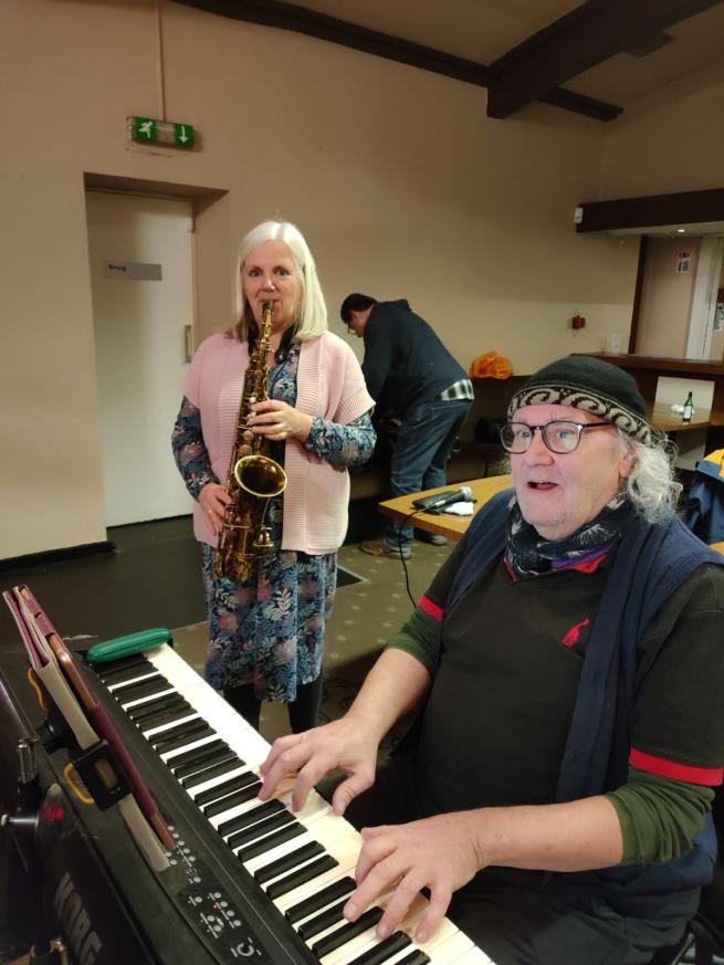 Cathy Ibberson with saxophone and Jack Glover on keyboards 