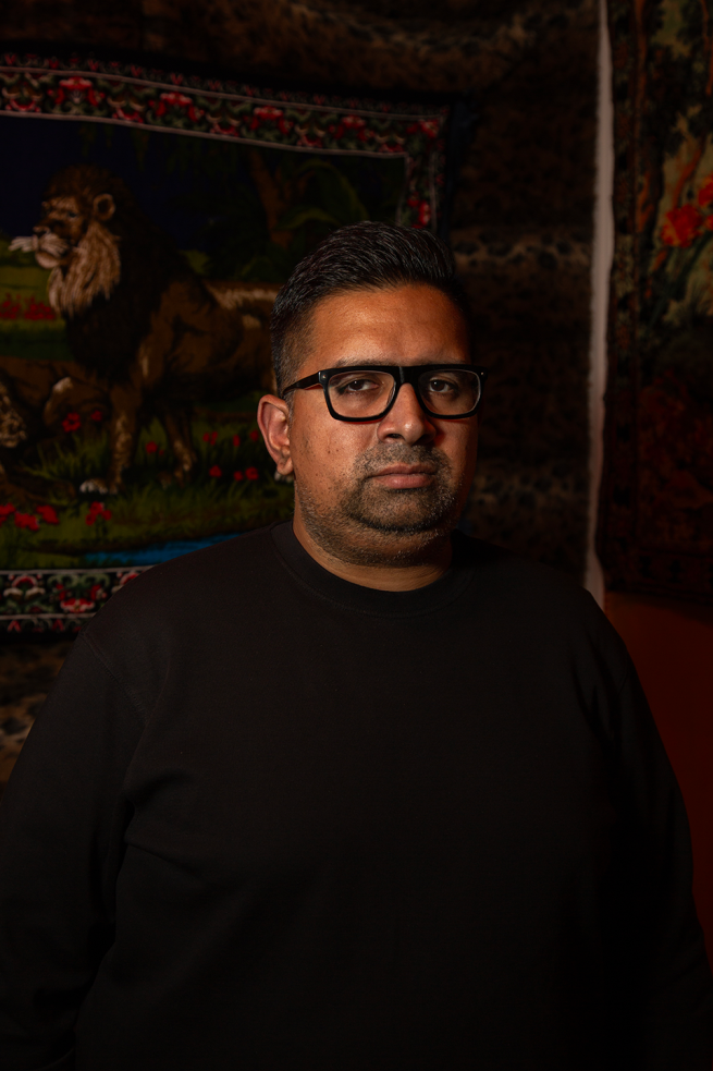 Artist Dushume portrait