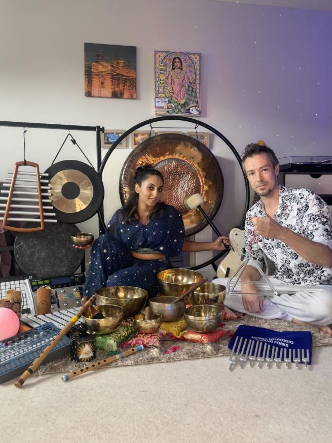 Neeta and Jim from Sarl Sound Healing sat with their sound healing instruments