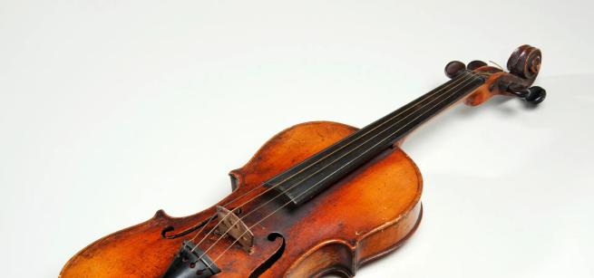 A photograph of a violin.