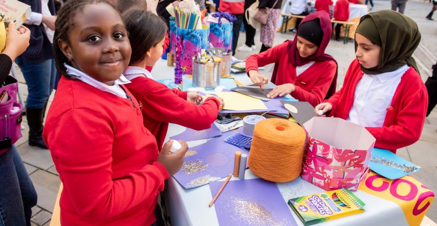 children at a craft table