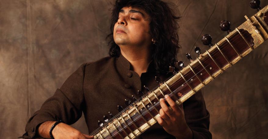 Niladri Kumar with sitar