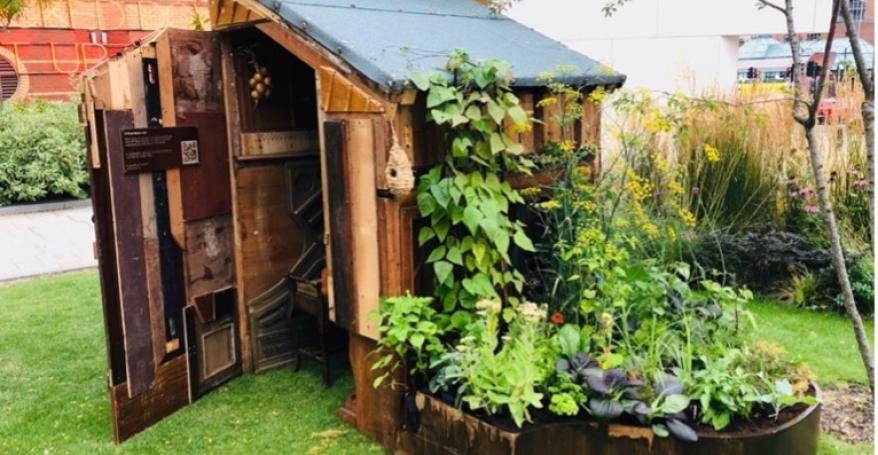 A piano shed