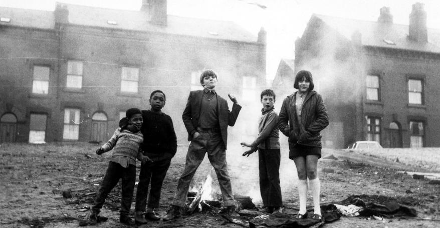  "Butch & Mates" in front of properties in Servia Hill, Woodhouse (1970). Credit: Leeds Libraries, www.leodis.net