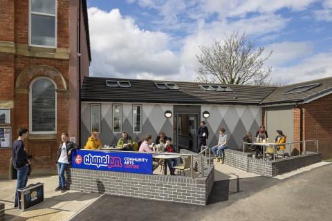 East Leeds FM is based at the beautiful Chapel FM, a state-of-the-art broadcasting and live arts centre in the heart of Seacroft.